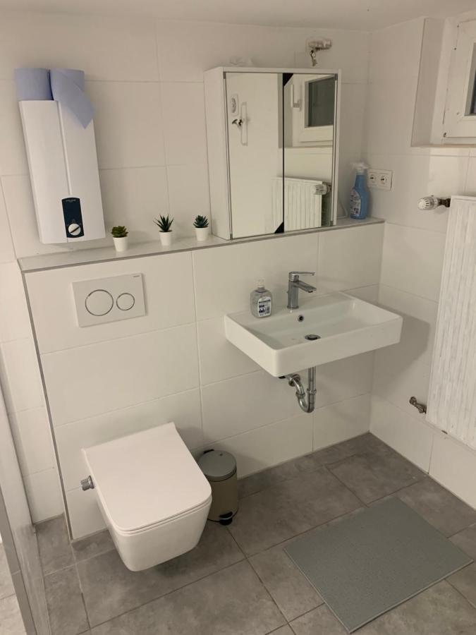 Nice Calm Souterrain Appertment In Ратинген Екстериор снимка