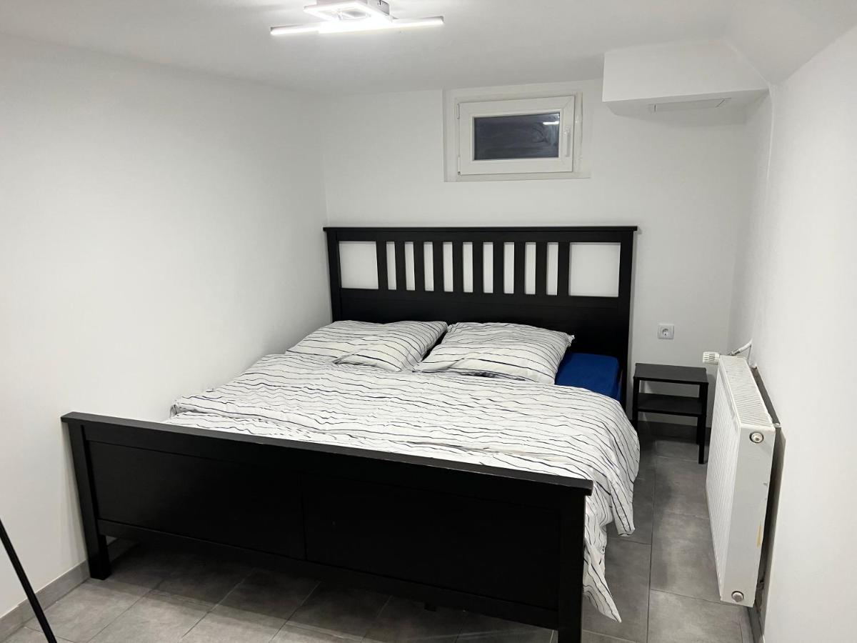 Nice Calm Souterrain Appertment In Ратинген Екстериор снимка